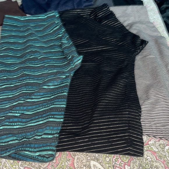 Legging bundle 3 pairs 1 small 2 med - Picture 2 of 5